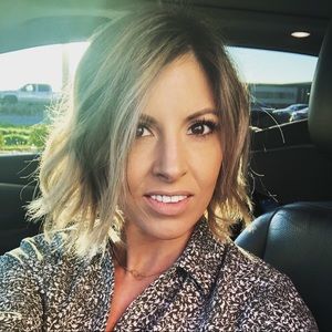 Meet your Posher, Cara